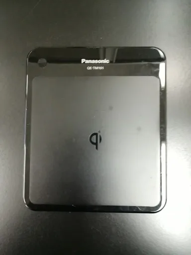 Panasonic QE-TM101 ワイヤレスチャジャー 新型 iPhoneにも搭載 Qi(チィー)
