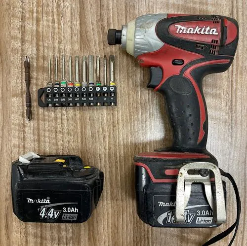 マキタ makita 14.4Vインパクトドライバーセット｜【売ります】工具 中古機器｜【沖縄宝島】沖縄個人売買掲示板