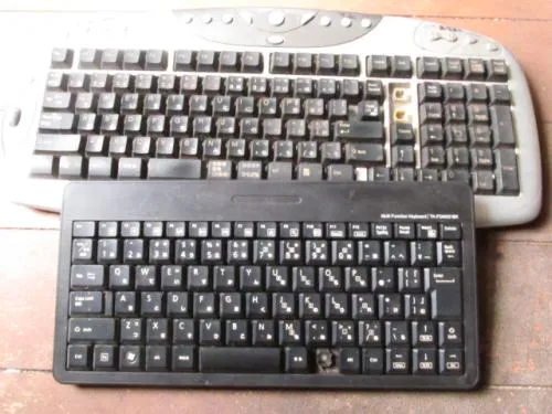 【２台セット】ワイヤレス コードレス キーボード/AOpenn フルサイズキーボード＆ELECOM 超小型キーボード【ジャンク品】乾電池駆動