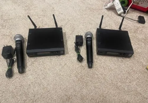 クラッシックプロ　ワイヤレスマイクセット　2セット