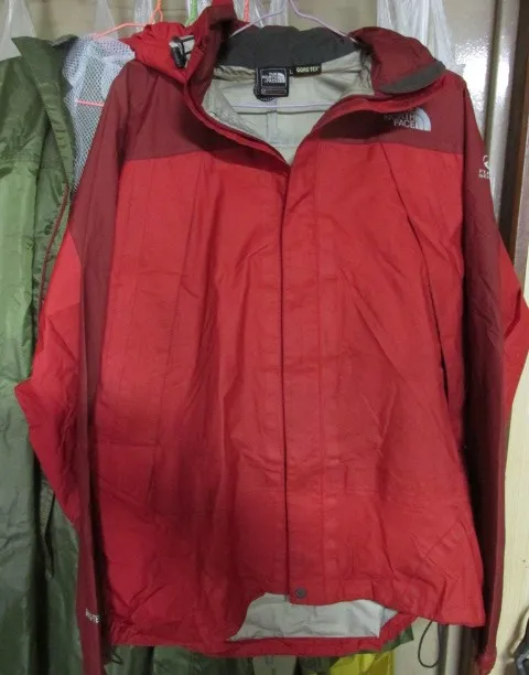 【The North Face】ザ・ノースフェイス GORE-TEX ゴアテックス 防水 ジャケット Ｌサイズ 収納袋つき カラー:レッド【Junk品】