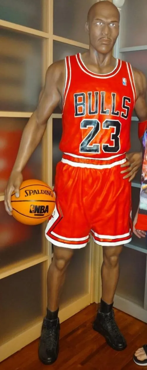 Michael Jordan 原寸大フィギュア（アメリカ直輸入商品）