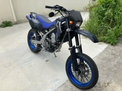 dトラッカ−250