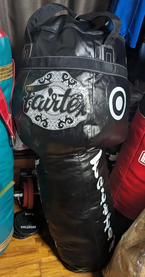 Fairtex 140cm × 60kg サンドバッグ