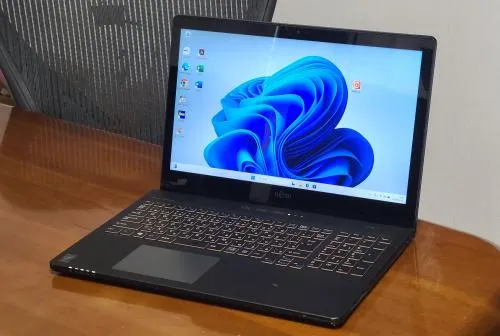 富士通15インチ【win11+win10 起動8秒 CPUスコア5341】i7 新品SSD256GB/メモリ8GB/ office JW-CAD
